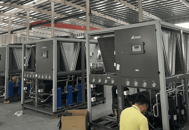 Chiller ad acqua industriale raffreddato ad aria da 40 CV per macchine da imballaggio, Chiller ad acqua raffreddato da 40 TR per processi industriali