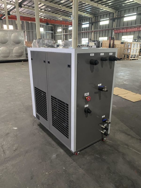 Compatti frigoriferi raffreddati ad acqua 6 tonnellate raffreddamento rapido con capacità di raffreddamento di 19 kW monitoraggio remoto 24 ore su 24, 7 giorni su 7 refrigerante ecologico