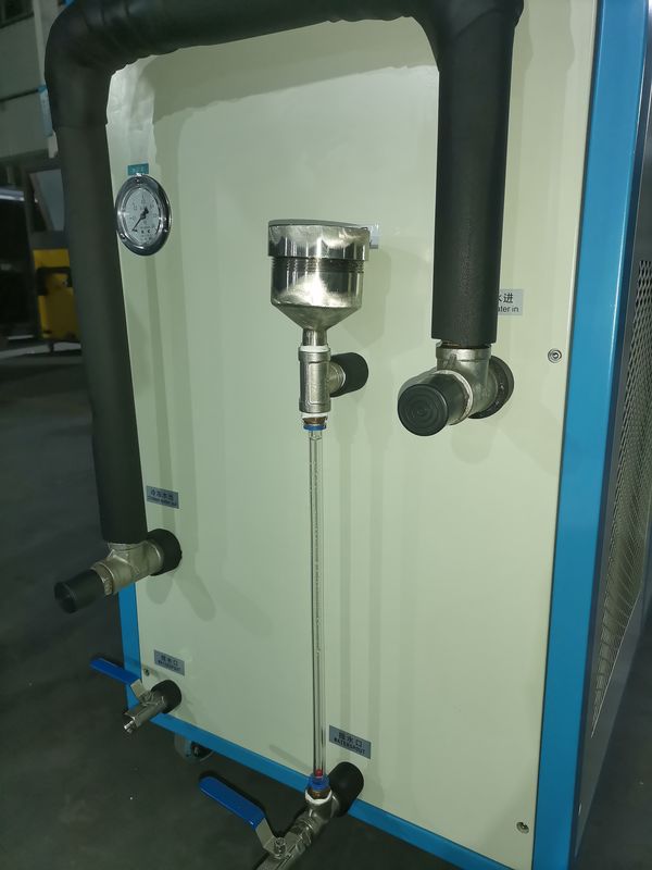 Precisione ed efficienza 2,5 m3/h flusso d'acqua refrigerata frigoriferi a velocità variabile raffreddati ad aria per il controllo della temperatura in laboratorio