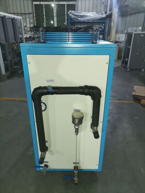 Precisione ed efficienza 2,5 m3/h flusso d'acqua refrigerata frigoriferi a velocità variabile raffreddati ad aria per il controllo della temperatura in laboratorio