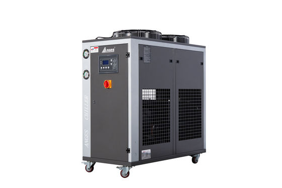 Chiller raffreddato ad aria da 5 CV. Risparmio energetico, funzionamento silenzioso, controllo di temperatura intelligente. Soluzione di raffreddamento industriale efficiente.